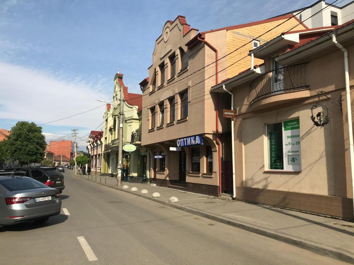 Апартаменти 21 Užhorod Exteriér fotografie